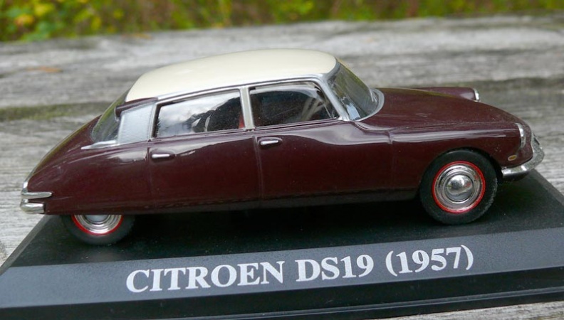 DS19 1957